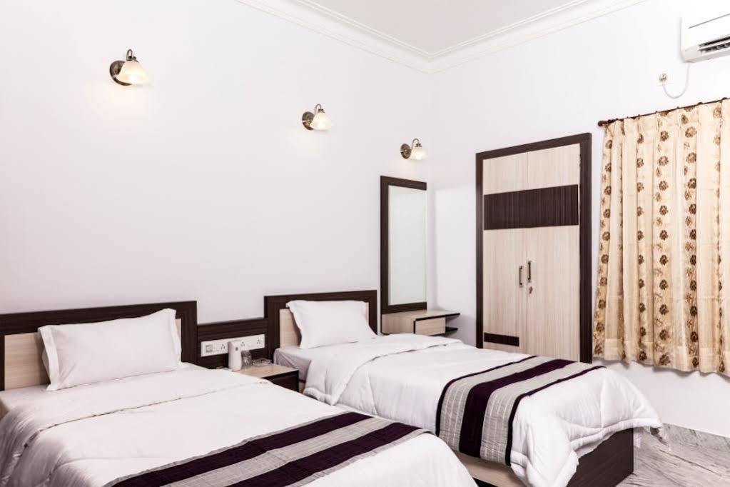 Simi International - The Imperial - Cf-400 Hotel Liluāh Eksteriør billede