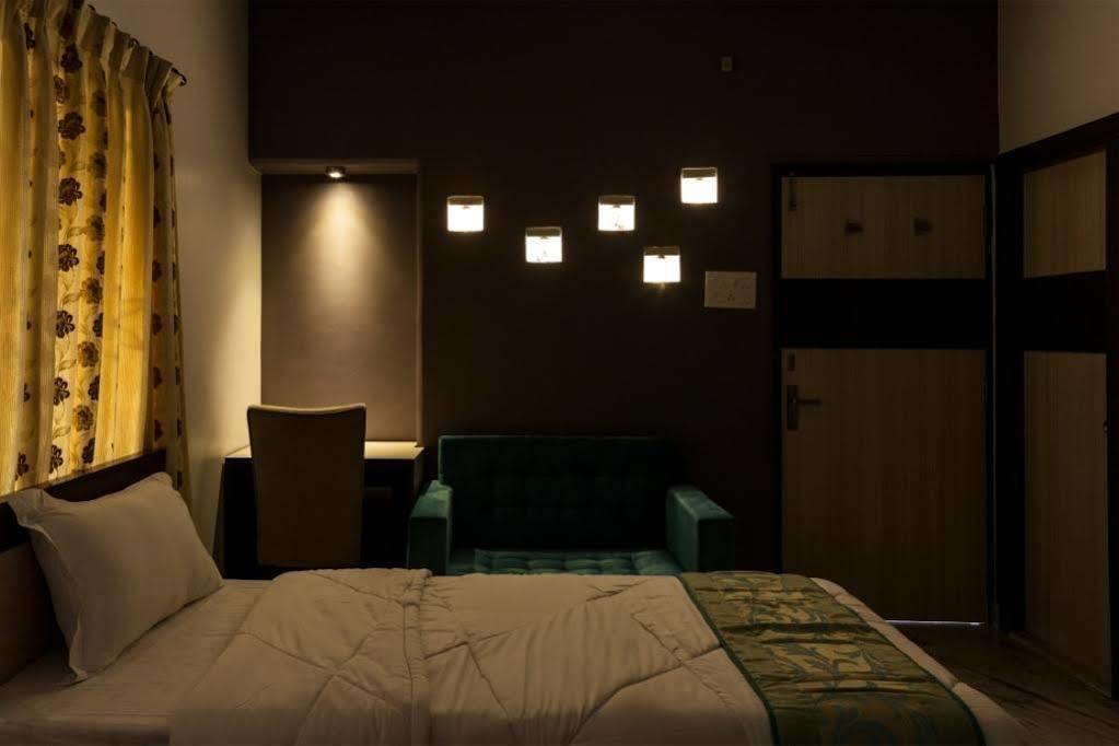 Simi International - The Imperial - Cf-400 Hotel Liluāh Eksteriør billede